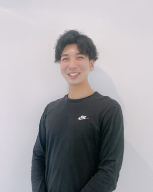 E-STRETCH GYM 白金台店の望月寛人トレーナー